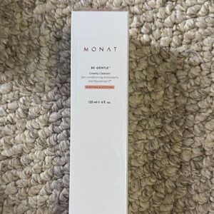 MONAT Be Gentle Creamy Cleanser - White